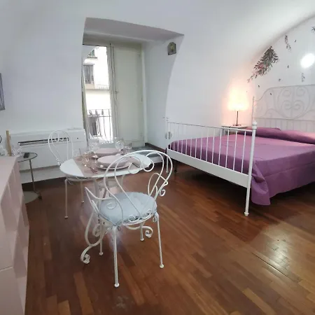 Apartamento Centro Chiaia *