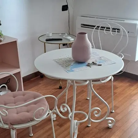 Centro Chiaia Apartmán *